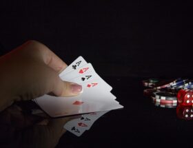 Fem klassiske casinospil – og sådan vinder du dem