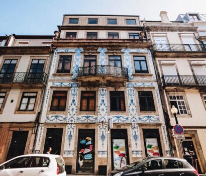 Undgå glatte fliser: Forebyg alger med disse tips